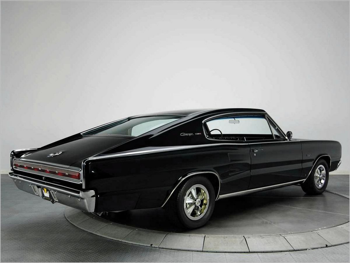 (история, особенности, dodge, charger, 1-го) История и особенности Dodge Charger 1-го поколения (1965-1967)