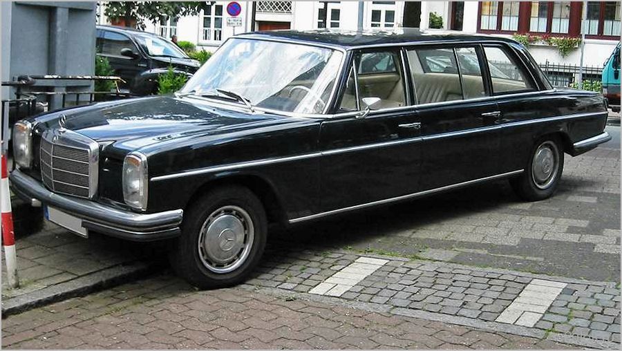Мерседес-Бенц W114 / W115 (1968 — 1976): история, особенности, характеристики
