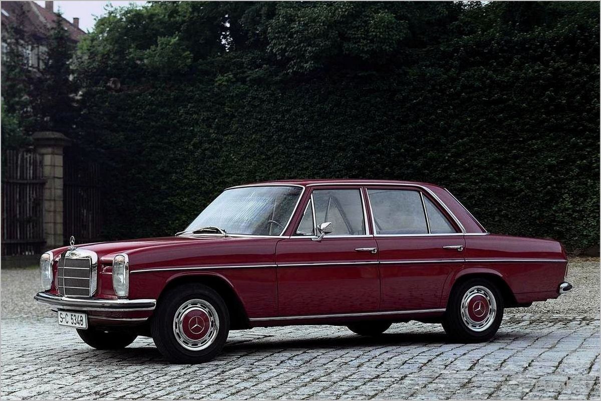 Мерседес-Бенц W114 / W115 (1968 — 1976): история, особенности, характеристики